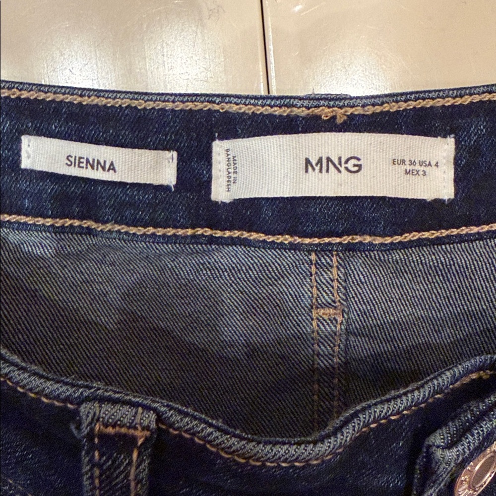 MANGO Sienna Mid-rise Flared Cropped Ankle Jeans - Picture 8 of 8